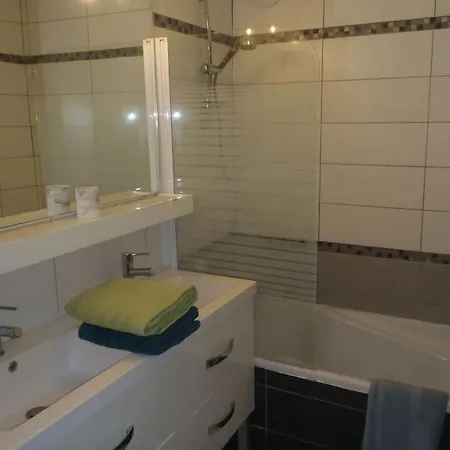 Apartment Terrasse, Sous Les Remparts, A 200 M De La Cite Carcassonne